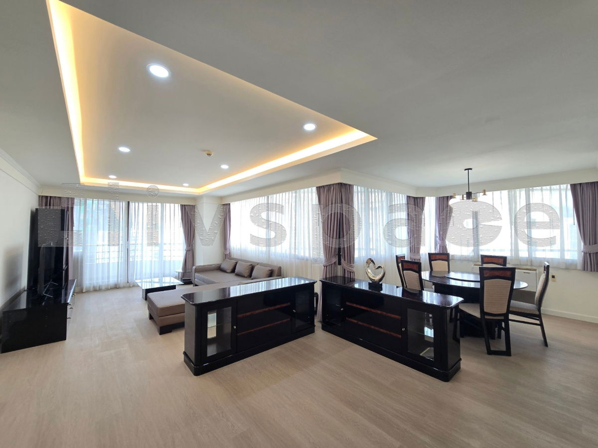 รูป [LA113] สำหรับเช่า Lake Avenue | 2 ห้องนอน | ขนาด 122 ตร.ม. | รีโนเวทใหม่พร้อมเข้าอยู่ - รูปที่ 2/8