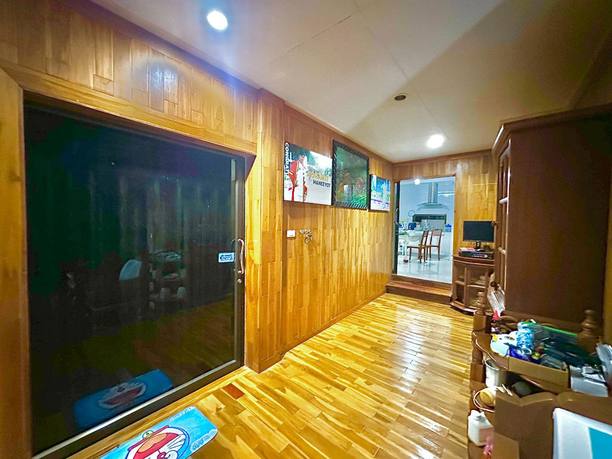 รูป ขายบ้านเดี่ยวสร้างเองตกแต่งภายในด้วยไม้สักแท้ พร้อมที่ดิน ใกล้สะพานพระราม 5 เนื้อที่ 189 ตร.วา 4 ห้องนอน 7 ห้องน้ำ - รูปที่ 6/13