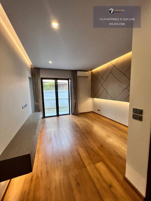 รูป Sarin Park | บ้านเดี่ยว 3 ชั้นสร้างใหม่ สไตล์โมเดิร์น พร้อมเฟอร์นิเจอร์บิ้วท์อินทุกห้อง #2025082611556 - รูปที่ 5/15
