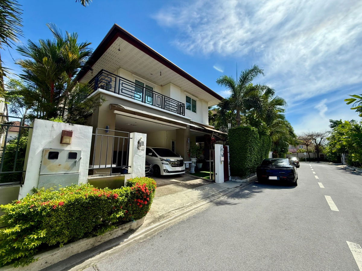 picture Luxury Detached House for Sale – Villa Nakarin (Onnut–Wongwaen) Fully furnished with built-in furniture, move-in ready! - 3/44