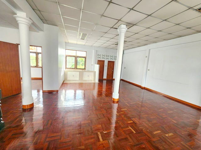 picture 2-storey detached house for rent 40sq.wa. 160sq.m. upper floor for rent TriamUdomnomklao Sch 500m. - 3/8