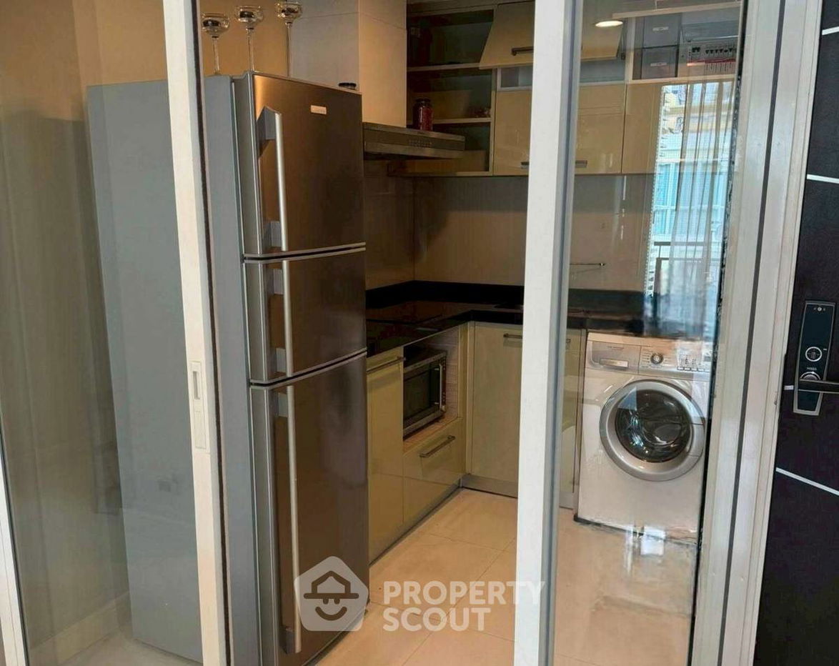 picture 2-BR Condo at The Crest Sukhumvit 24 near BTS Phrom Phong (ID 2247162) - 2/8