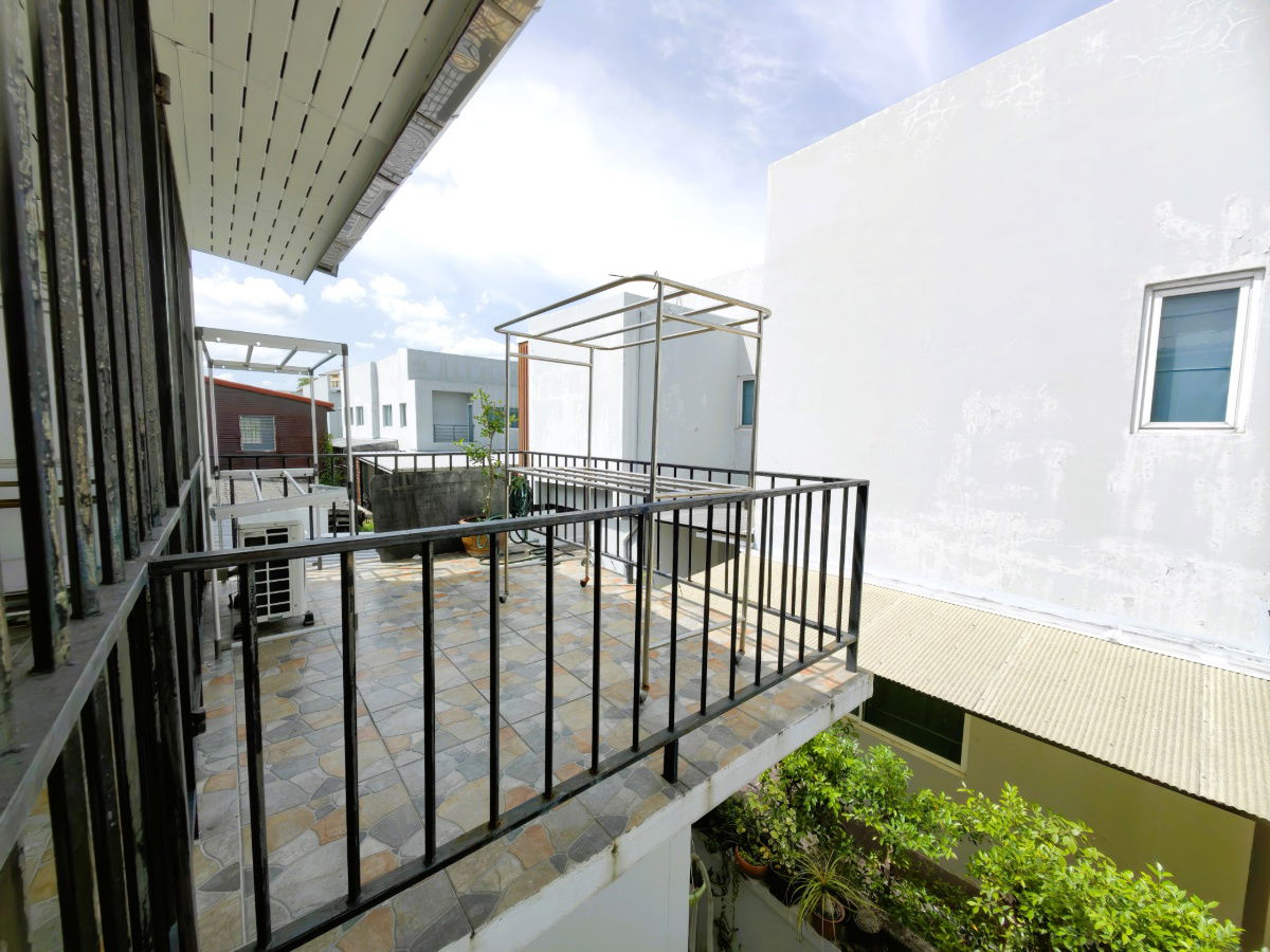 รูป ทาวน์โฮม 2 ชั้น 39 ตร.ว. ทำเลดี เดินทางสะดวก ใกล้แฟชั่นไอส์แลนด์   - รูปที่ 25/29