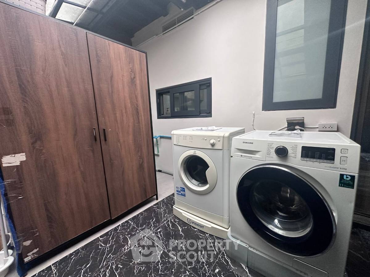 รูป ทาวน์เฮาท์ 4-ห้องนอน ใกล้ MRT เพชรบุรี (ID 2020345) - รูปที่ 19/25