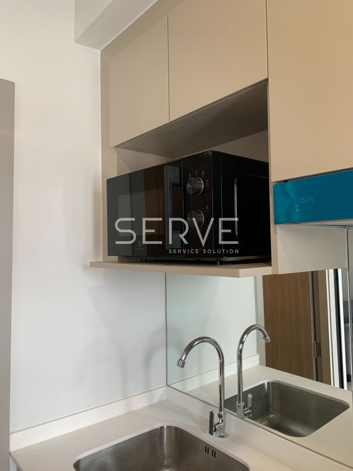 picture Studio Nice Room New Condo Good Location Next to BTS Khu Khot 100 m @  Nue Core Khu Khot Station - 5/6
