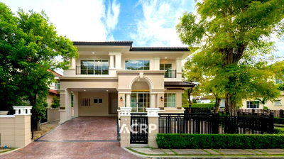 บ้านเดี่ยว ถนนสุขุมวิท : ขายบ้านเดี่ยว 2 ชั้น รีโนเวทใหม่ทั้งหลัง นันทวัน สวนหลวง ร.9 ตกแต่งต่อเติม ใกล้ถนนเฉลิมพระเกียรติ