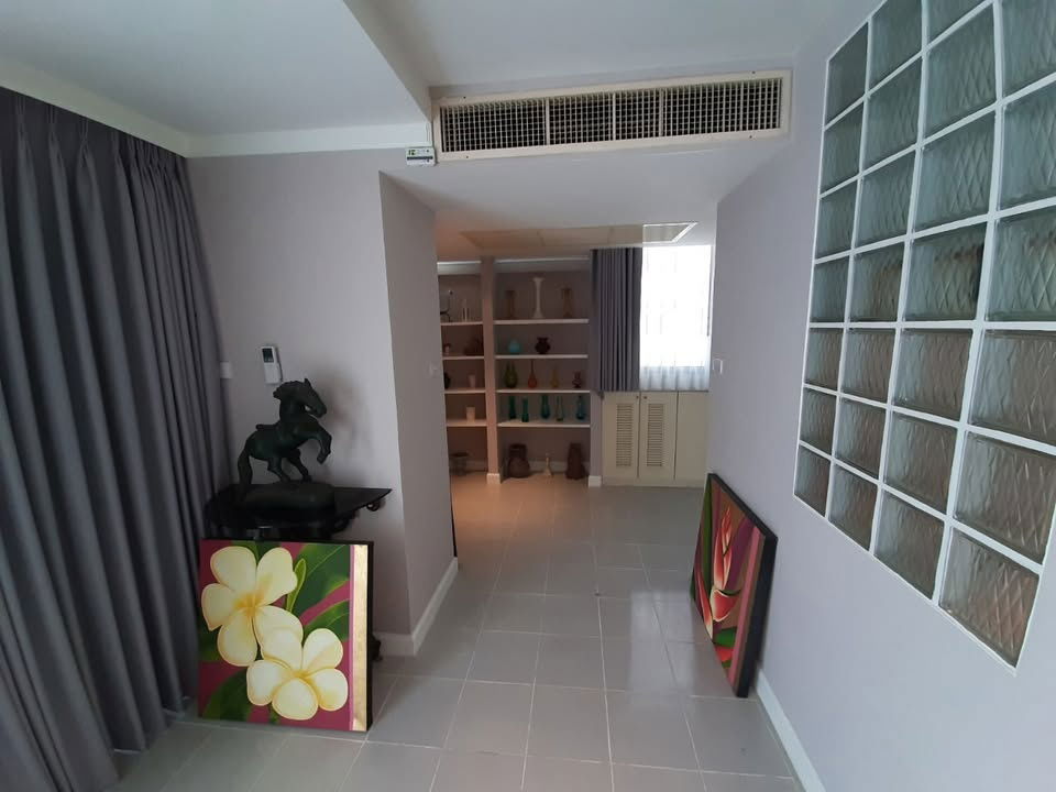 รูป PFD-05497 ขาย คอนโด ศุภาลัย เพลส สุขุมวิท 39  ( Supalai Place Sukhumvit 39  )   นัดชมห้อง ■ line : @propertyfinder	 - รูปที่ 3/17
