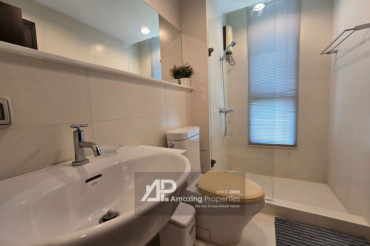 picture Good Deal! 2 bedroom condo near BTS Ekkamai - 12/12