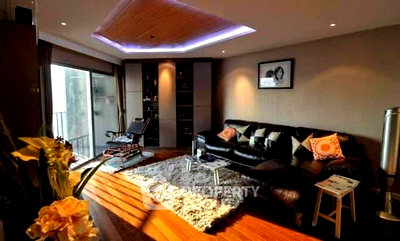 Condos for sale : 2-BR Condo For Sale At Belle Grand Rama 9, MRT Phra Ram 9 (ID 1728038)