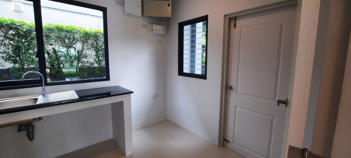 รูป ให้เช่าบ้านเดี่ยว หมู่บ้าน CENTRO Vibhavadi   | 70,000 บ./ด. | ที่ดินขนาด 63 ตรว.  4 ห้องนอน  6ห้องน้ำ 1ห้องครัว 2ห้องโถง  |ที่จอดรถในร่ม 3 คัน - รูปที่ 5/24