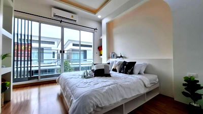 Houses for sale Bangkok : 2-Story Detached house for sale, Motto Karnchanapisek-Rama 2, Land area 40.4 square wah, 3 bedrooms 3 bathrooms