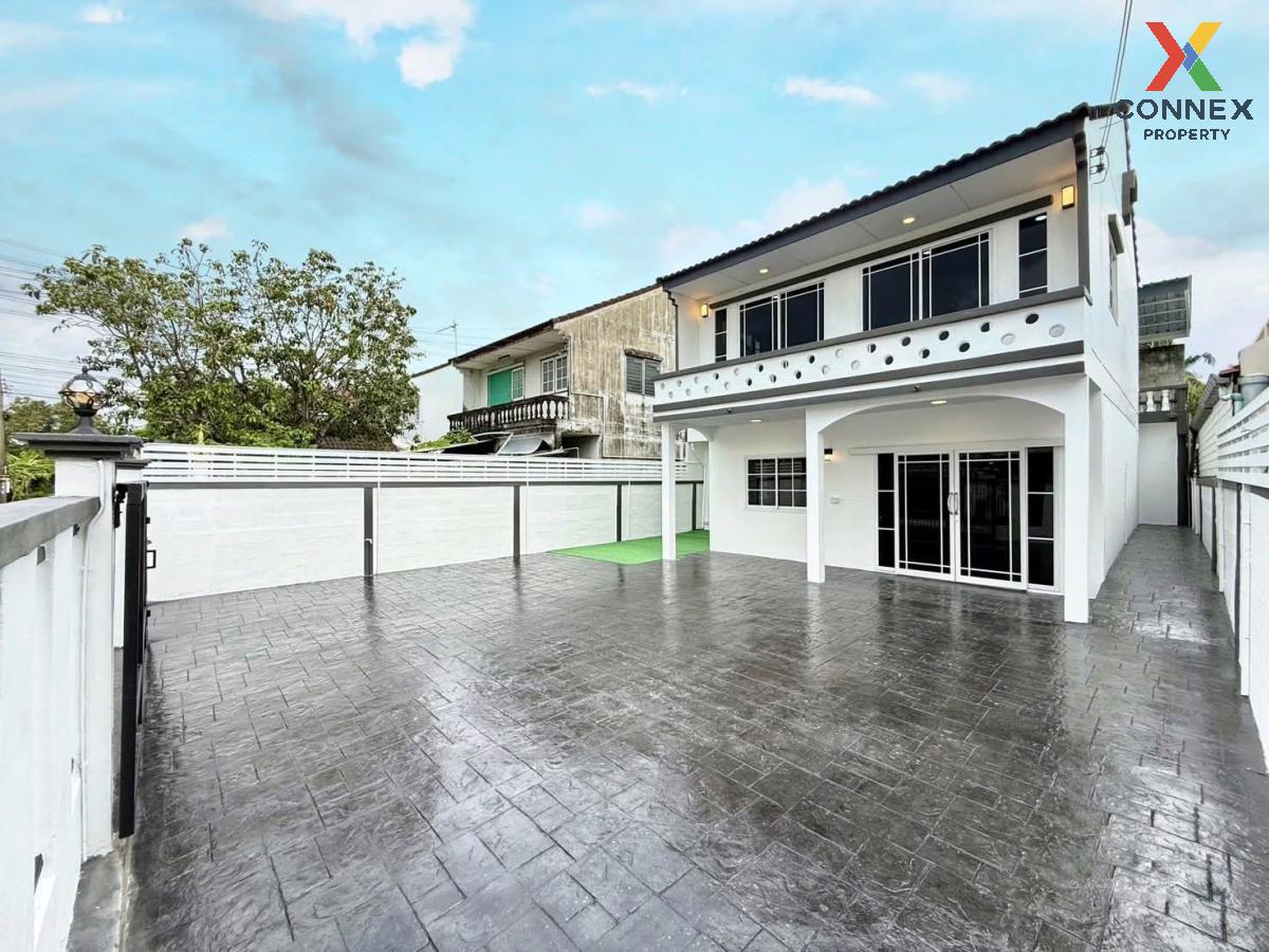 picture For Sale House , Baan Thewin , newly renovated , Wat Tha Phra , Bangkok Yai , Bangkok , CX-128875 ✅ Live chat with us ADD LINE @connexproperty ✅  - 2/12