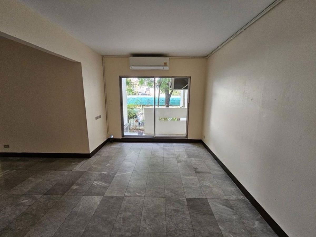 picture #S4404 For Rent Baan Suan Thon Ratchada 36 - 2/7