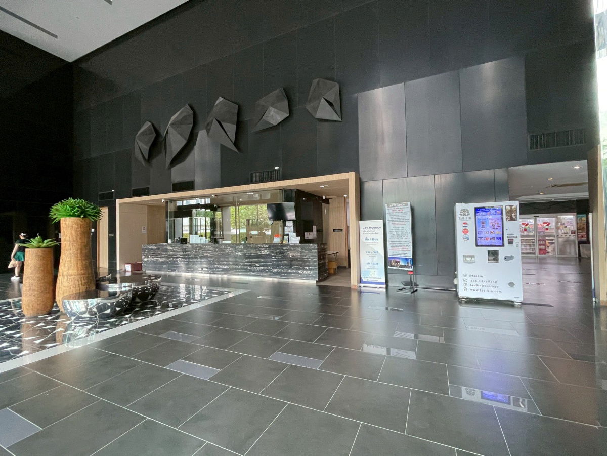 picture For SALE: The Tempo Grand Sathorn-Wutthakat (1 Bedroom, 1 Bathroom) 31.56 sq.m. Only 30 meters from BTS Wutthakat Station! - 17/18