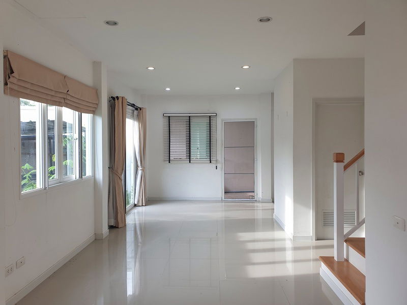 picture 🏡 Twin House for Sale – Corner Plot with Large Garden | Chuan Chuen Park Kanchana–Bangyai - 9/15