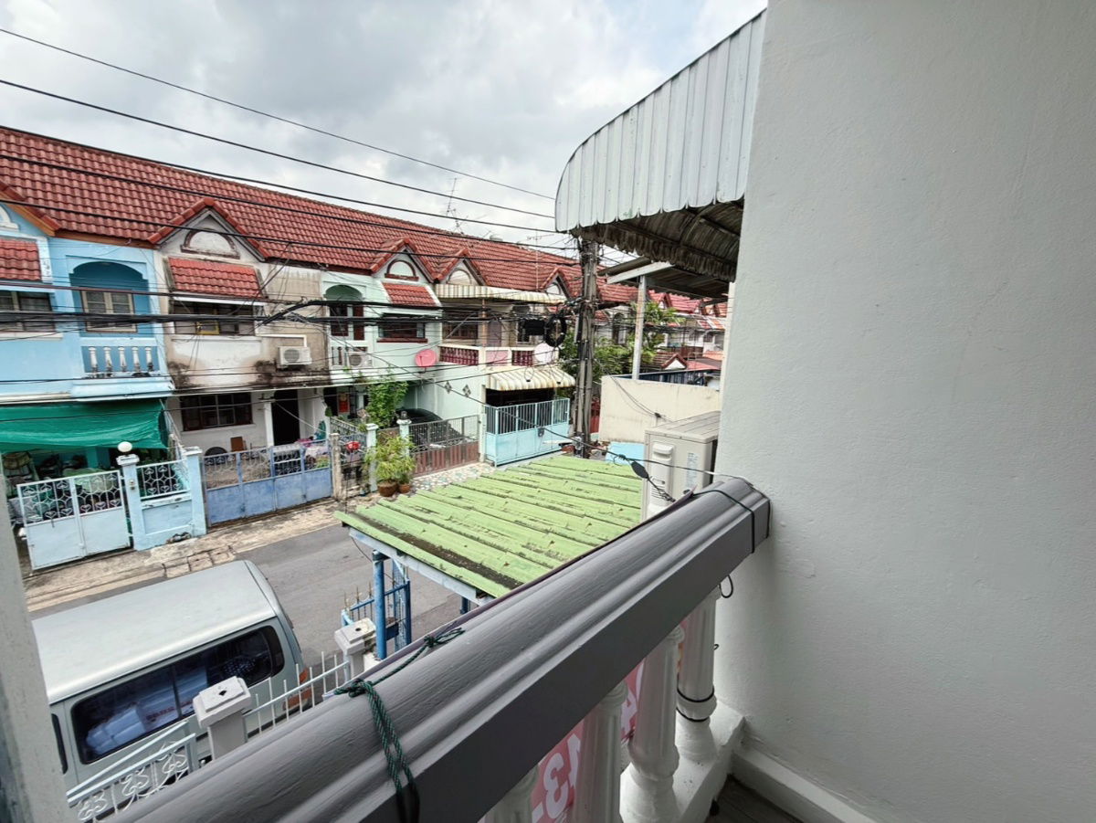 รูป ขาย ทาวน์เฮ้าส์ 2 ชั้น รีโนเวทใหม่ หลังมุม หมู่บ้านบุญอนันต์ สรงประภา ดอนเมือง - รูปที่ 26/32