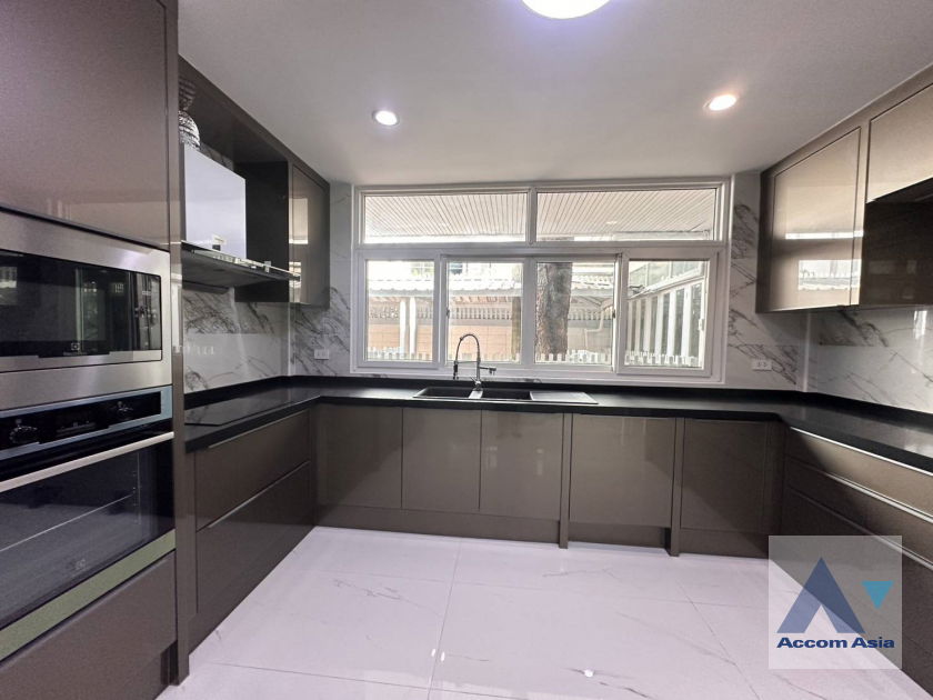 รูป 🔼🔽 AccomA 📩  4 BR House in Thanon Phaya Thai (AA43670) - รูปที่ 10/20