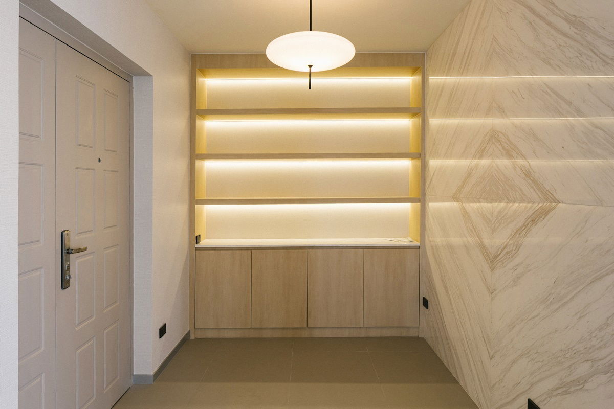 รูป Modern 3-Bedroom Duplex Penthouse for Sale in Nana - รูปที่ 1/23