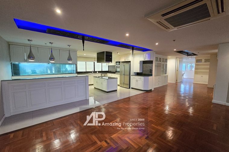 GOOD VALUE!!  4 bedroom in Sathorn for sale