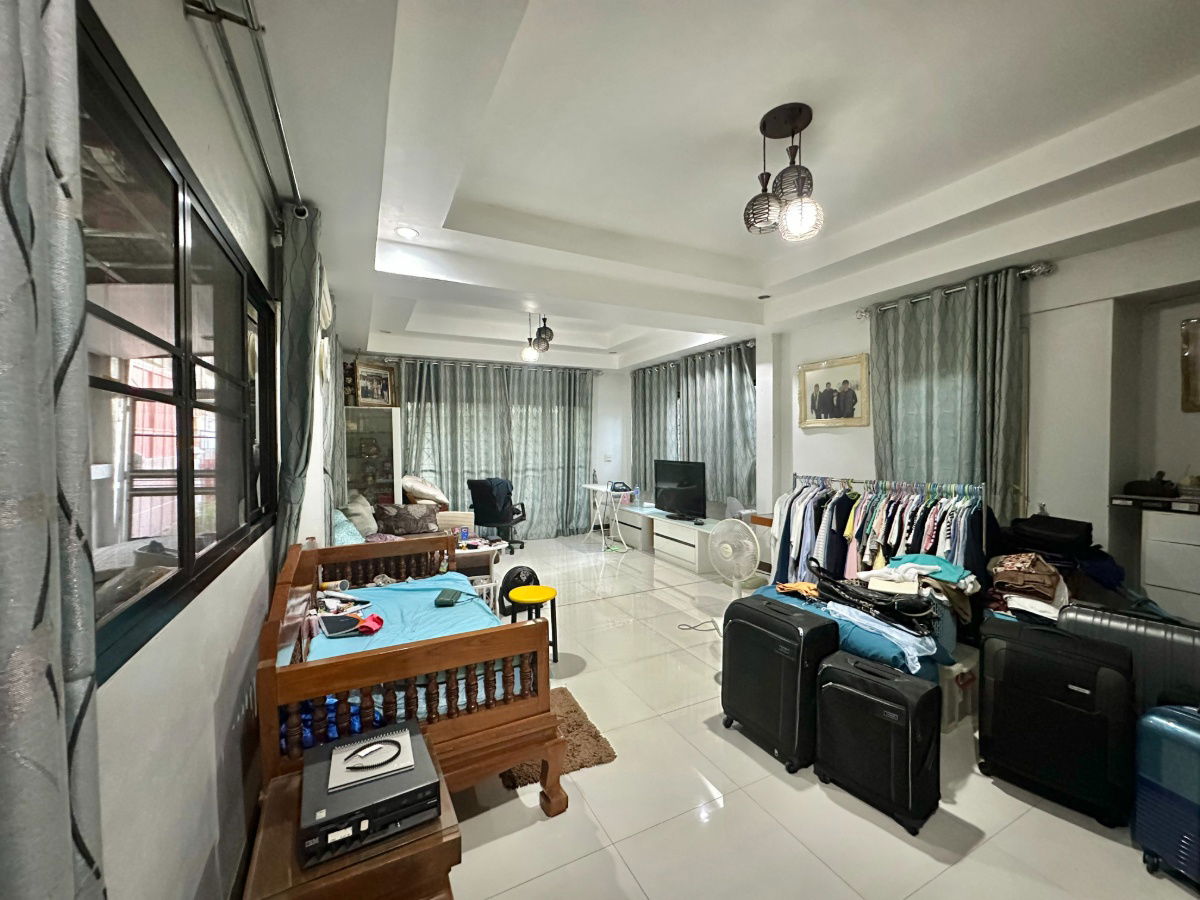 รูป ขายบ้านเดี่ยวสร้างเองตกแต่งภายในด้วยไม้สักแท้ พร้อมที่ดิน ใกล้สะพานพระราม 5 เนื้อที่ 189 ตร.วา 4 ห้องนอน 7 ห้องน้ำ - รูปที่ 8/13