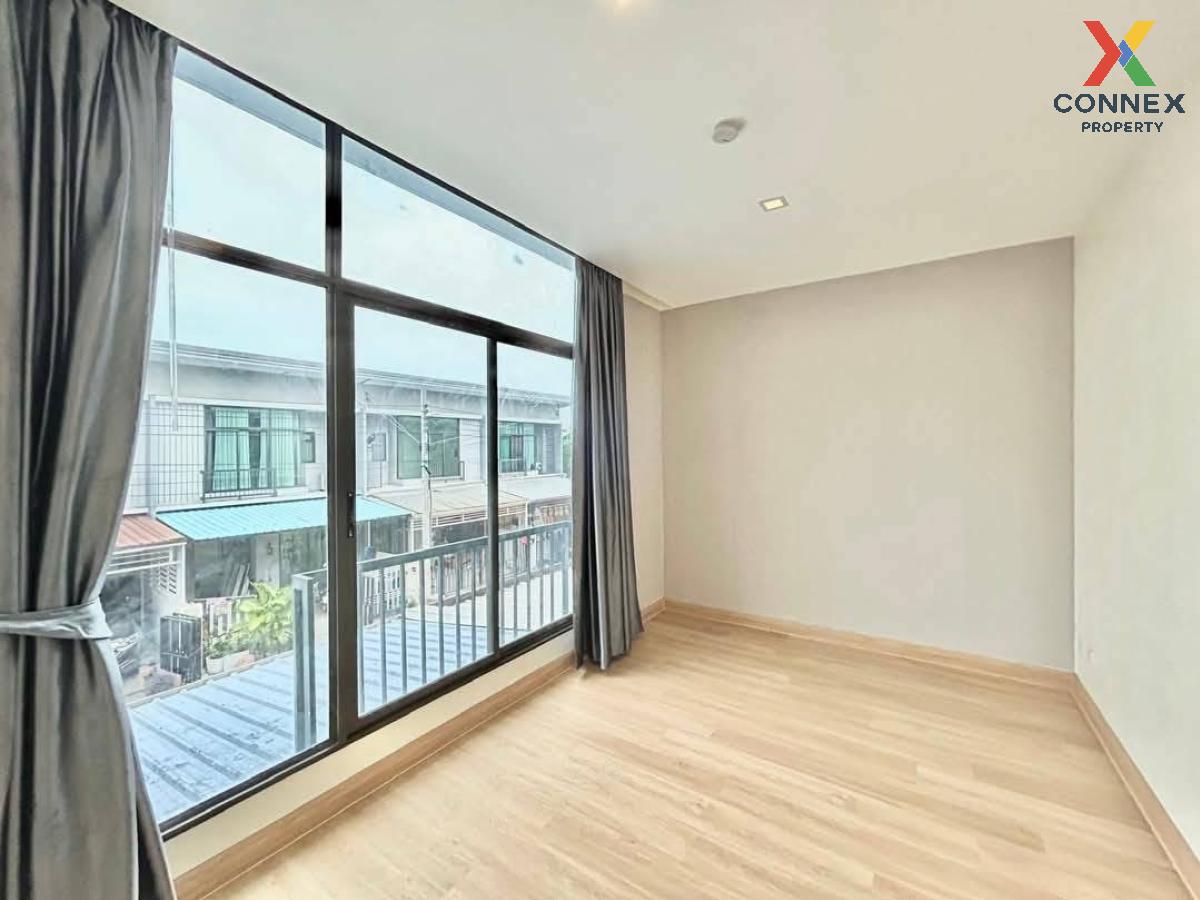picture For Sale Townhouse/Townhome  , Pruksa Ville 97 Wongwaen - Onnut , corner unit , newly renovated , Racha Thewa , Bang Phli , Samut Prakarn , CX-128464 ✅ Live chat with us ADD LINE @connexproperty ✅  - 12/12