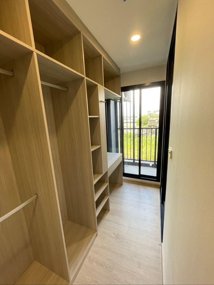 picture 🚆 0 meters from BTS Sai Luat – Step out of the condo and hop on the train right away! - 8/20