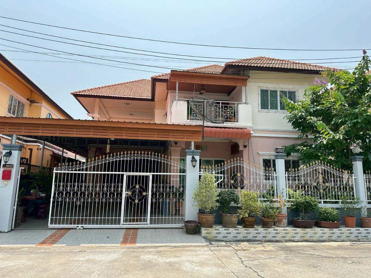 picture Urgent sale: Single-storey house in Iceland Village 4 for only 3.3 million baht. - 1/4