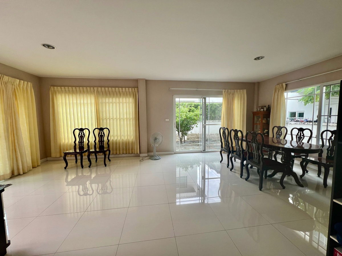 รูป 🏡 ขายด่วน ราคาพิเศษ บ้านเดี่ยว 2 ชั้น Mantana Rama 9 – Srinakarin ✨ บ้านสวยพร้อมอยู่ ทำเลศักยภาพ ใกล้สิ่งอำนวยความสะดวก - รูปที่ 12/23