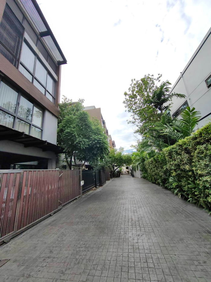 รูป ขายบ้านแฝด The Plot Yen-Akat 2 ชั้น ซอยเย็นอากาศ 2 เขตยานนาวา  - รูปที่ 5/19