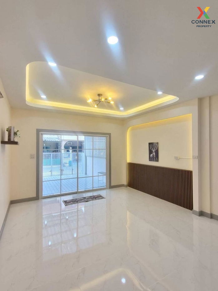 รูป ขายทาวน์เฮ้าส์/ทาวน์โฮม  บ้านบัวทอง 3 รีโนเวทใหม่ บางรักพัฒนา บางบัวทอง นนทบุรี CX-128732 ✅ ทักไลน์ @connexproperty ตอบทันที ทีมงานมืออาชีพ ✅  - รูปที่ 4/12