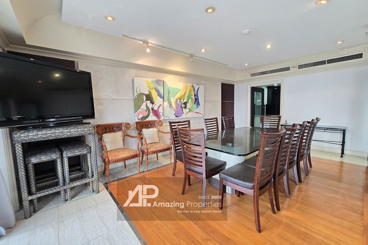picture 4 bedroom Duplex Penthouse in Ploenchit - 6/24