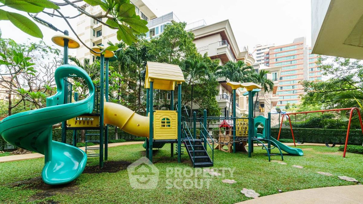 picture 2-BR Condo at Baan Suanpetch Condominium near BTS Phrom Phong (ID 2281582) - 3/11