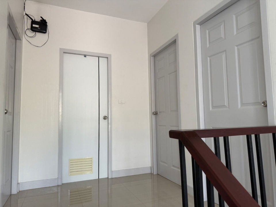 picture Townhome for rent in the B Home Sansai project, only 10 minutes from Meta Mall . Small pets are allowed.- RW006843 - 12/27