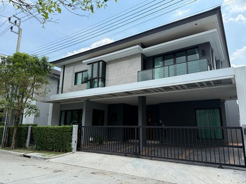 ขายบ้านเดี่ยวหรู พร้อมอยู่ ในโครงการ The City สะพานมหาเจษฎาบดินทร์ 3 ห้องนอน 5 ห้องน้ำ