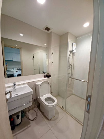 picture Condo for rent: Life One Wireless - 4/18