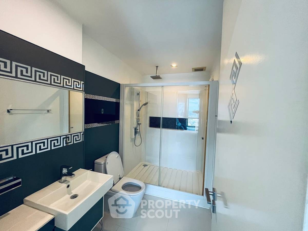 picture 2-BR Condo at The Room Sukhumvit 62 near BTS Punnawithi (ID 2282082) - 6/8