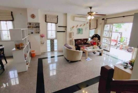 รูป บ้านแฝดสไตล์บ้านเดี่ยว ราคาสุดคุ้ม ไม่ไกลจากบีทีเอส คูคต - รูปที่ 3/10