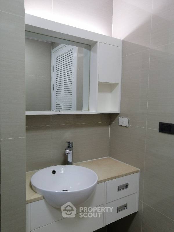 picture 1-BR Condo at T.c. Green Rama 9 near MRT Phra Ram 9 (ID 607482) - 17/24