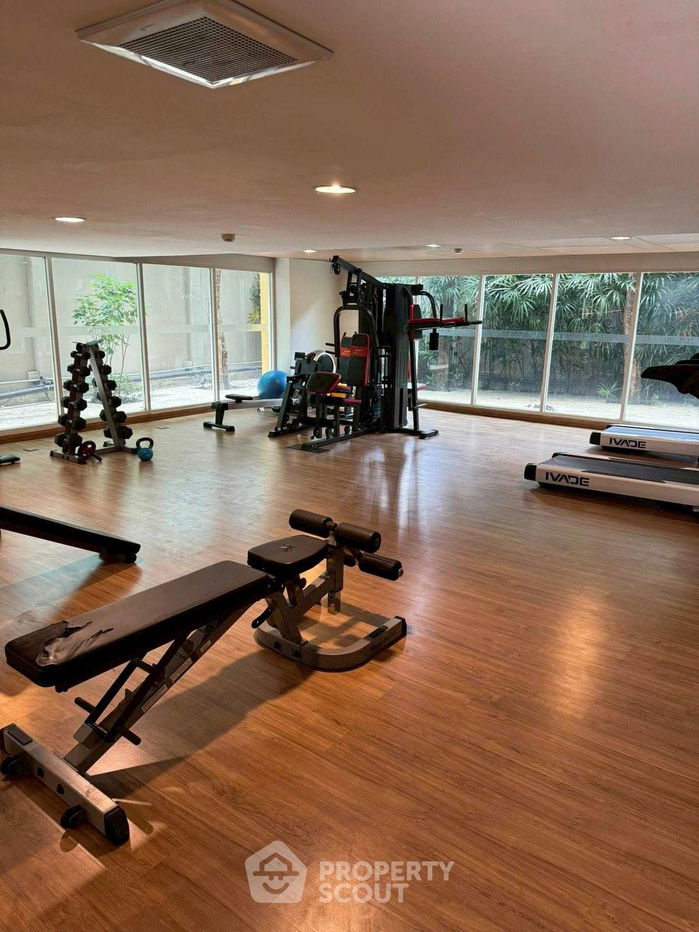 picture 2-BR Condo at The Crest Sukhumvit 24 near BTS Phrom Phong (ID 2247162) - 6/8