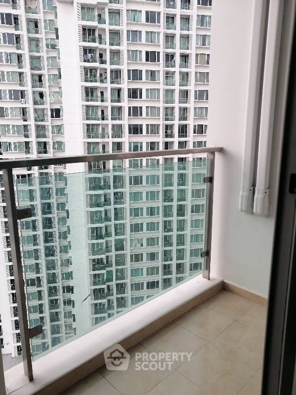 picture 1-BR Condo at T.c. Green Rama 9 near MRT Phra Ram 9 (ID 607482) - 11/24