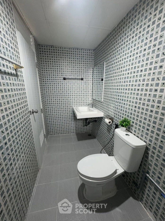 picture 3-BR Condo at Siam Condominium near MRT Phra Ram 9 (ID 2280893) - 6/6