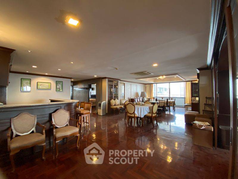 รูป คอนโด 3-ห้องนอน ที่ โอเรียลเต็ล ทาวเวอร์ คอนโดมิเนียม ใกล้ BTS เอกมัย (ID 2280755) - รูปที่ 2/27