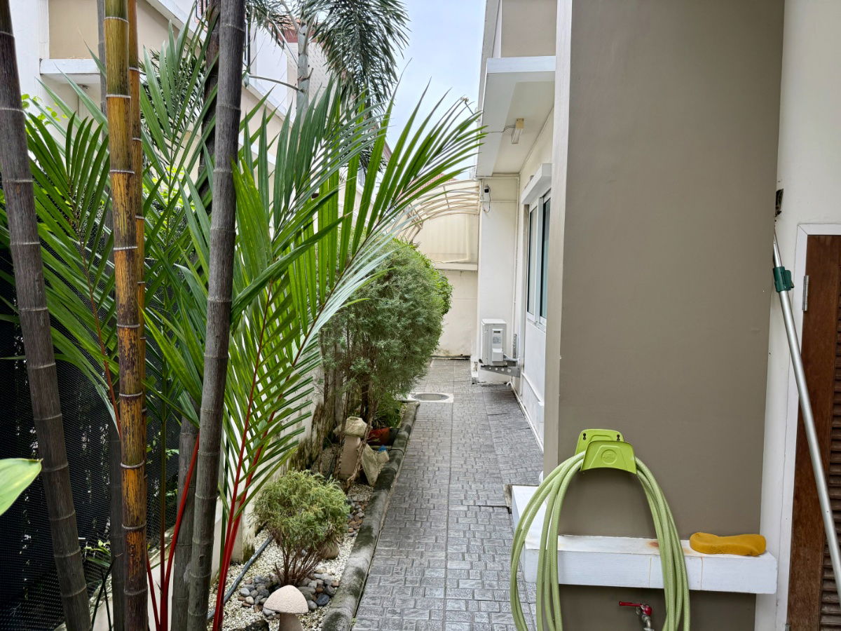 picture Luxury Detached House for Sale – Villa Nakarin (Onnut–Wongwaen) Fully furnished with built-in furniture, move-in ready! - 27/44
