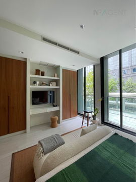 🎉 For rent condo NOBLE PLOENCHIT Building C, Floor 2,1 bed room, Room size 45 sqm