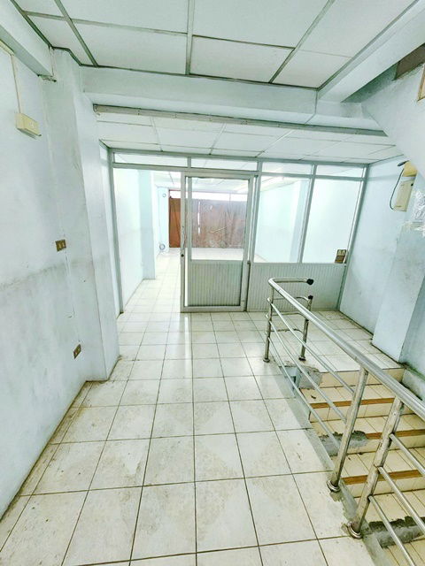 picture space for elevator installation MRT SamYot MRT Wat Mangkon 610 m. Samphanthawong, Song Wat, 7-storey - 5/8