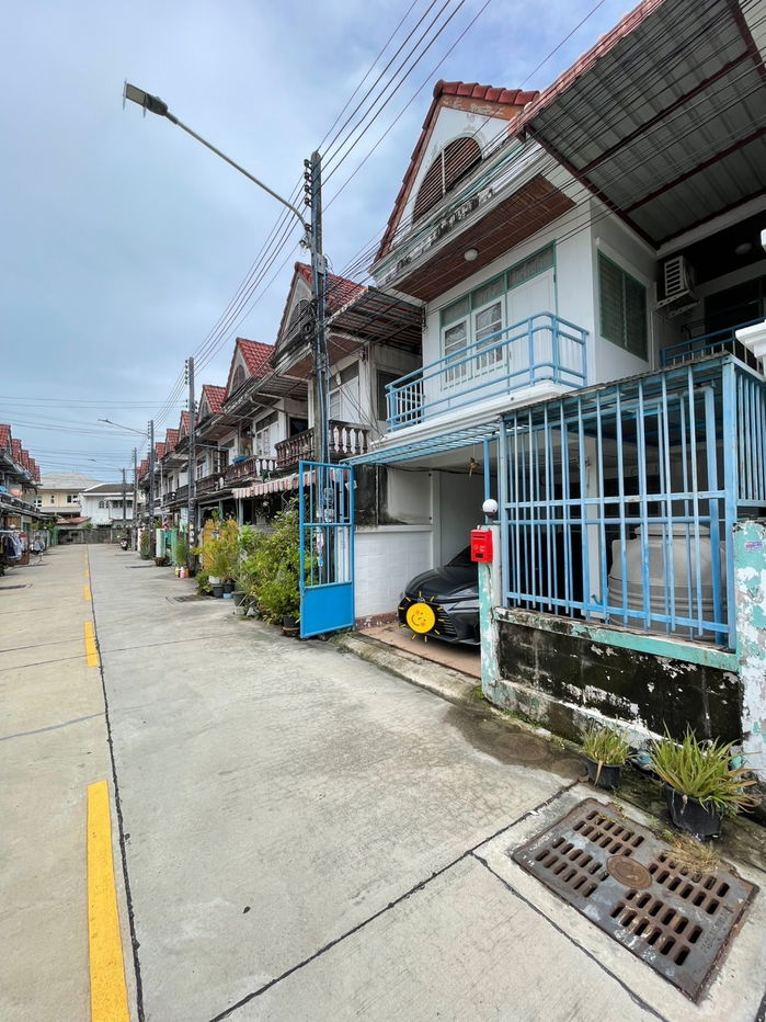 picture 2-Storey Townhome for Sale – Prime Location in the Heart of Chonburi, Close to Schools, Hospitals, and Shopping Malls. - 2/15