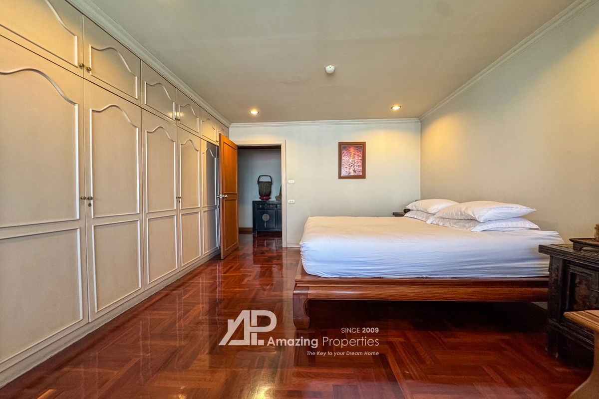รูป  𝗠𝗨𝗦𝗧 𝗦𝗘𝗟𝗟 – 𝗙𝗜𝗡𝗔𝗟 𝗣𝗥𝗜𝗖𝗘 𝗗𝗥𝗢𝗣! 3+1 bedroom Ekkamai - รูปที่ 16/16