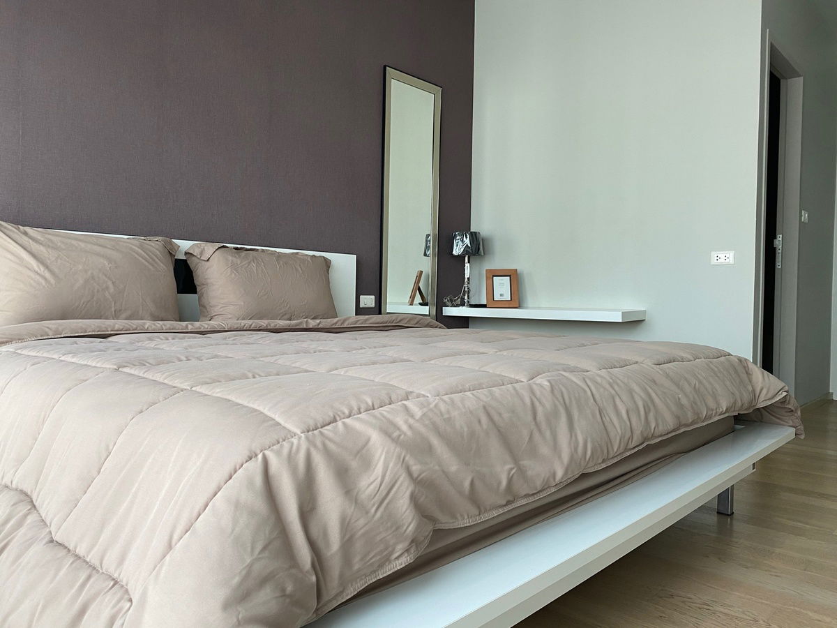 picture 2 bedroom at Noble Refine (BTS phromphong, Emsphere) - 3/6