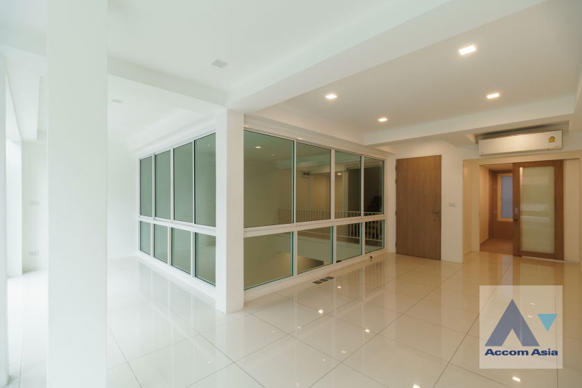 picture 🔼🔽 AccomA 📩 Modern 3.5-Storey Home with Indoor Rooftop – Perfect for Living or Home Office - Near BTS (1715007) - 19/20