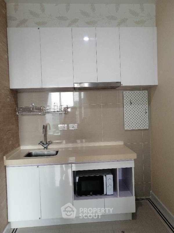 picture 1-BR Condo at T.c. Green Rama 9 near MRT Phra Ram 9 (ID 607482) - 6/24